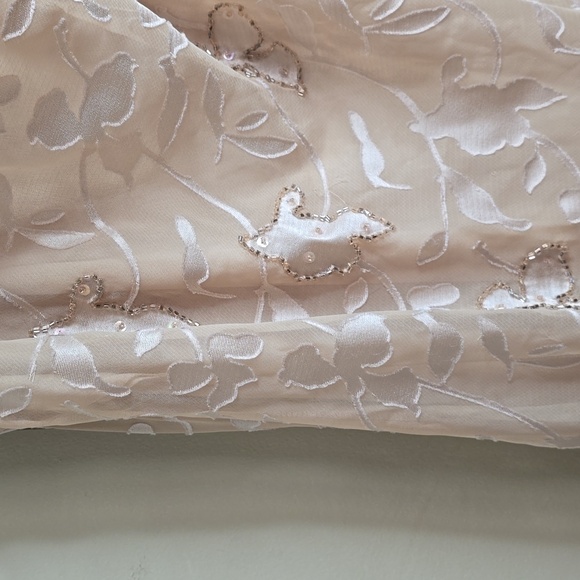 Elegant Cream Sleeveless Dress Patra 6 - Picture 5 of 12